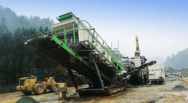 時產值近600萬！山美移動式破碎篩分一體站助力江蘇高碳鉻鐵礦破碎項目建設