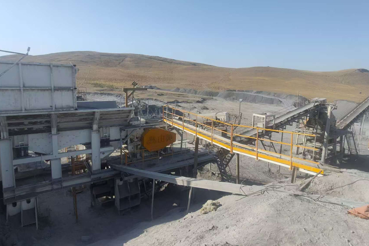 200t/h烏茲別克斯坦白云石破碎生產線